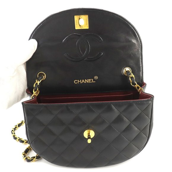CHANEL Matelasse Half Moon Chain Shoulder Bag Leather Black Gold Hardware Vin... - Picture 6 of 10
